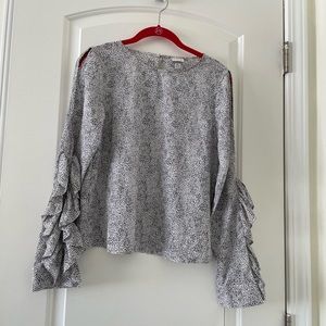 Long sleeve ruffle top size XS